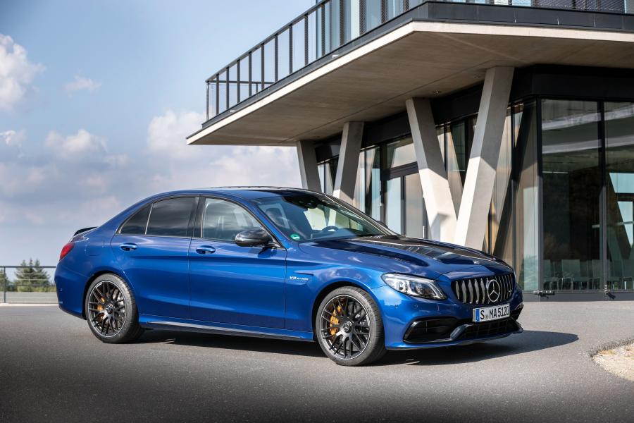  Mercedes-AMG C63 S (W205) 2018 года  (WW) (фото 4 из 44)